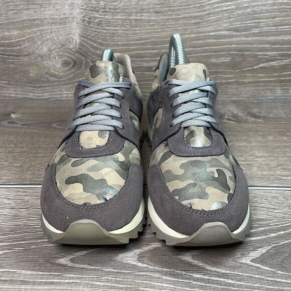 Charleston Shoe Co Chewie Gray Camouflage Women’s Size 7 Fashion Sneakers - Picture 2 of 11
